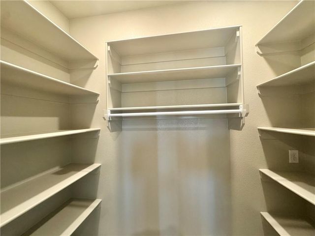 4802 SW Scarlet Oak Street, Bentonville, AR 72713