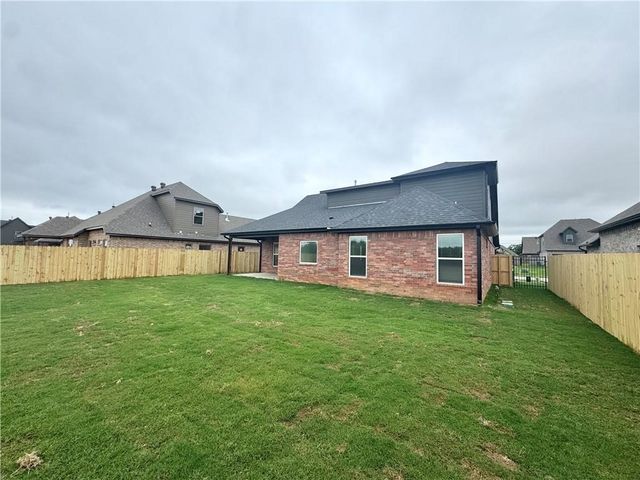 4802 SW Scarlet Oak Street, Bentonville, AR 72713