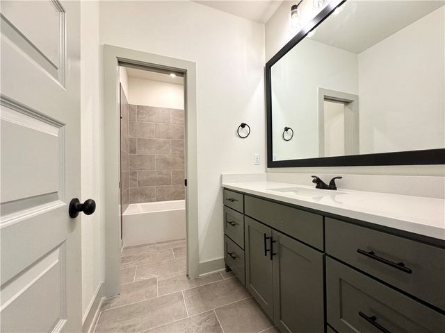 4802 SW Scarlet Oak Street, Bentonville, AR 72713