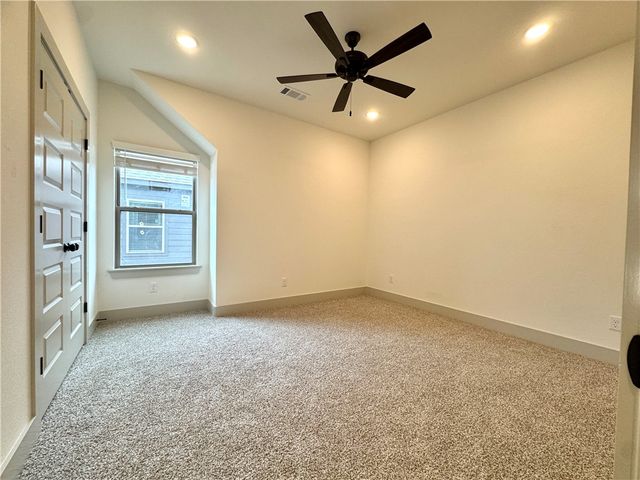 4802 SW Scarlet Oak Street, Bentonville, AR 72713