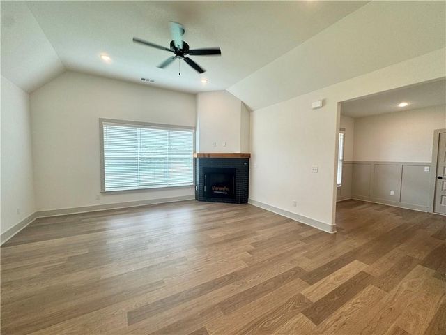 4802 SW Scarlet Oak Street, Bentonville, AR 72713