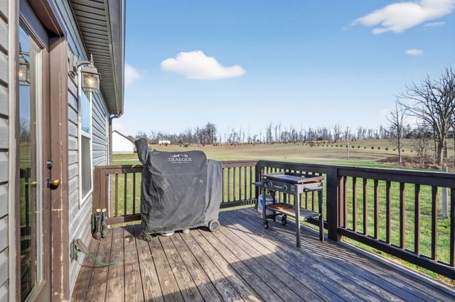 634 S Tunnel Rd, Gallatin, TN 37066