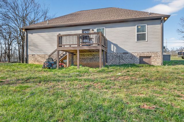 634 S Tunnel Rd, Gallatin, TN 37066