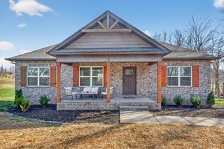 634 S Tunnel Rd, Gallatin, TN 37066