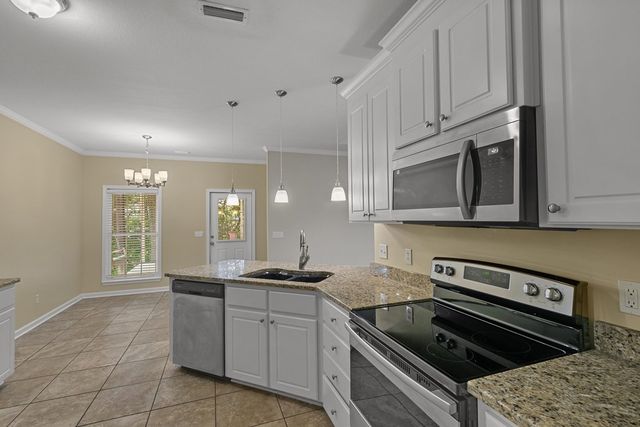 141 Gracebrook Ct., Headland, AL 36345