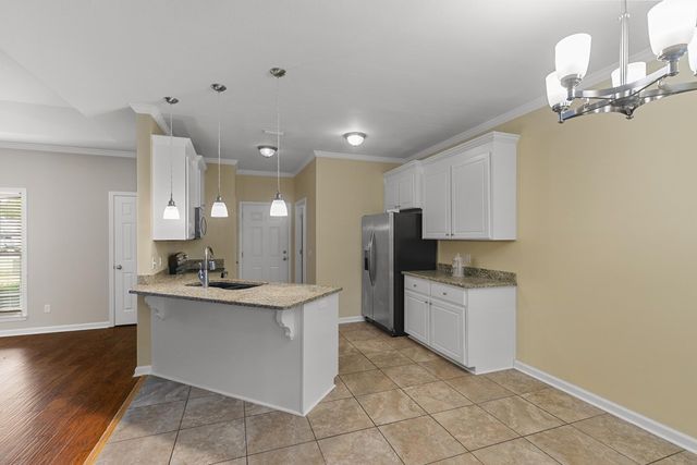 141 Gracebrook Ct., Headland, AL 36345