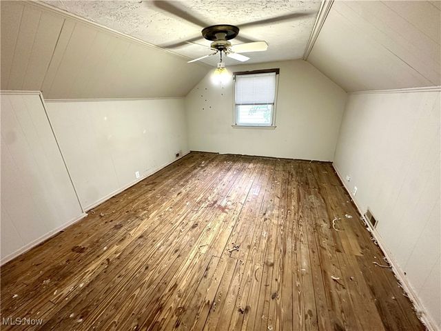 33012 Lake Shore Boulevard, Willowick, OH 44095