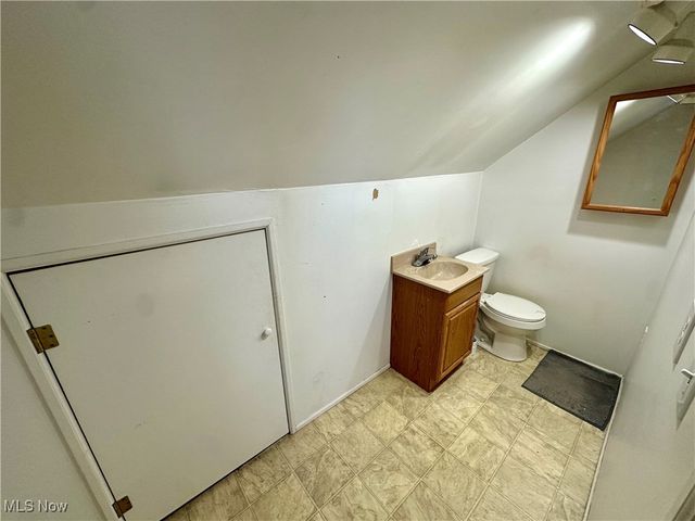 33012 Lake Shore Boulevard, Willowick, OH 44095