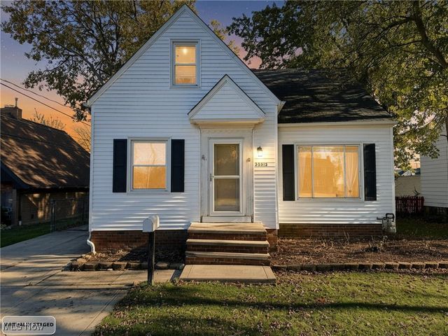 33012 Lake Shore Boulevard, Willowick, OH 44095