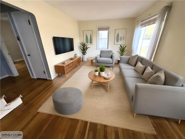 33012 Lake Shore Boulevard, Willowick, OH 44095