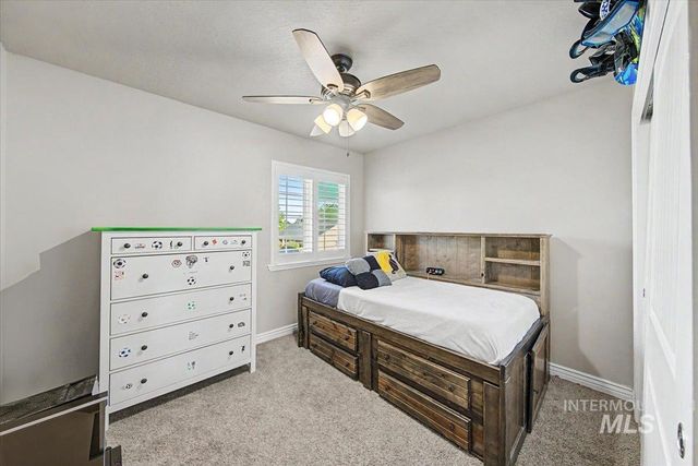 1574 S Glasgow, Nampa, ID 83686