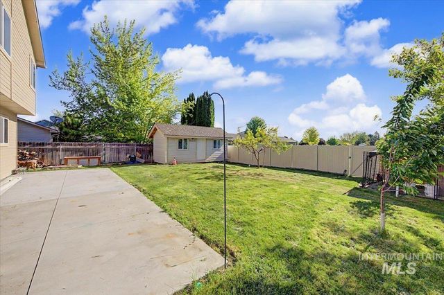 1574 S Glasgow, Nampa, ID 83686