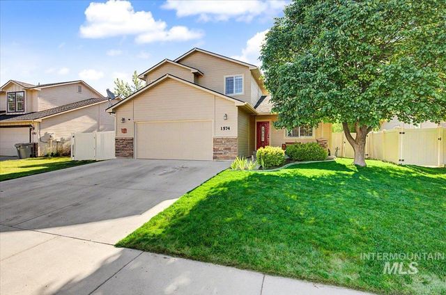 1574 S Glasgow, Nampa, ID 83686