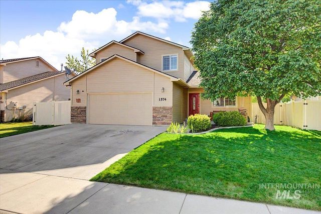 1574 S Glasgow, Nampa, ID 83686