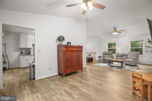 132 JEFFERSON AVE, Locust Grove, VA 22508