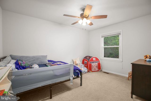 132 JEFFERSON AVE, Locust Grove, VA 22508