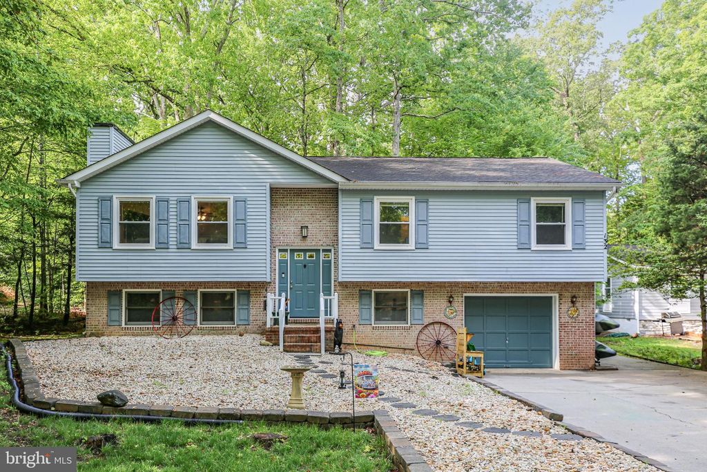 132 JEFFERSON AVE, Locust Grove, VA 22508