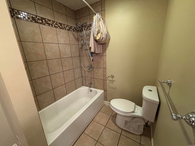 906 W Louisiana Street, Beebe, AR 72012