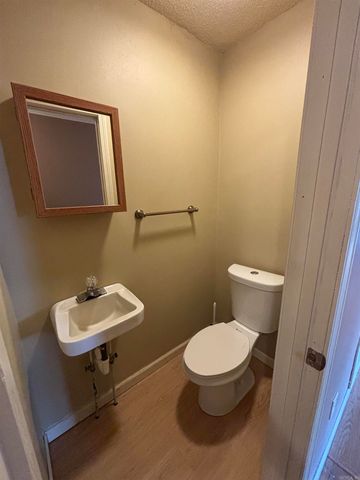 906 W Louisiana Street, Beebe, AR 72012