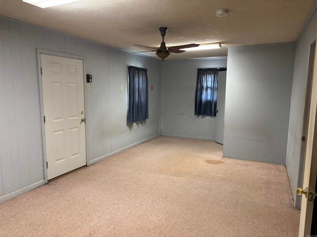 906 W Louisiana Street, Beebe, AR 72012