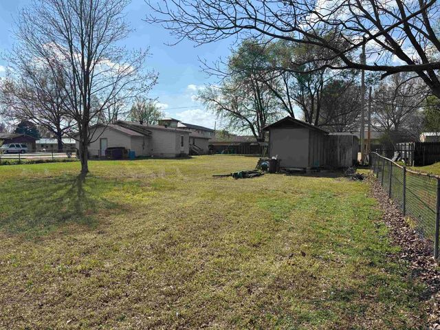 906 W Louisiana Street, Beebe, AR 72012