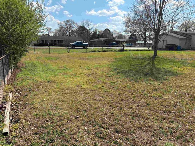 906 W Louisiana Street, Beebe, AR 72012