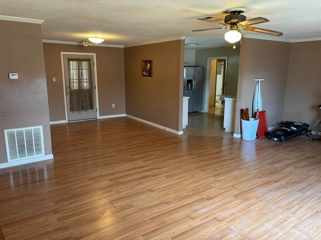 906 W Louisiana Street, Beebe, AR 72012