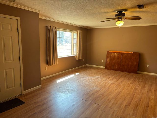 906 W Louisiana Street, Beebe, AR 72012