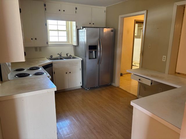 906 W Louisiana Street, Beebe, AR 72012