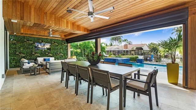 1650 Mullet CT, Naples, FL 34102