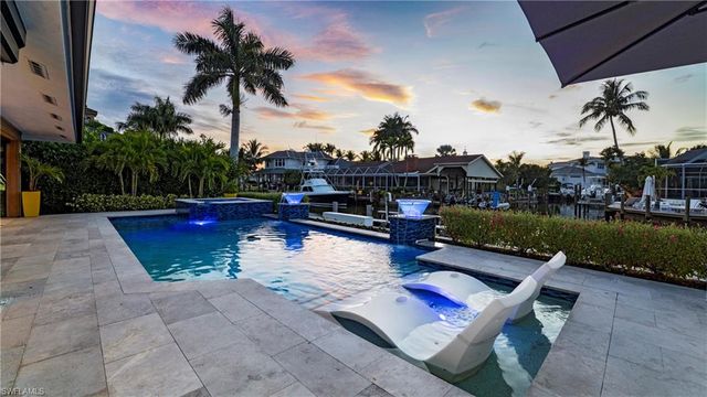 1650 Mullet CT, Naples, FL 34102