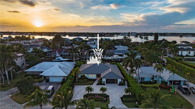 1650 Mullet CT, Naples, FL 34102