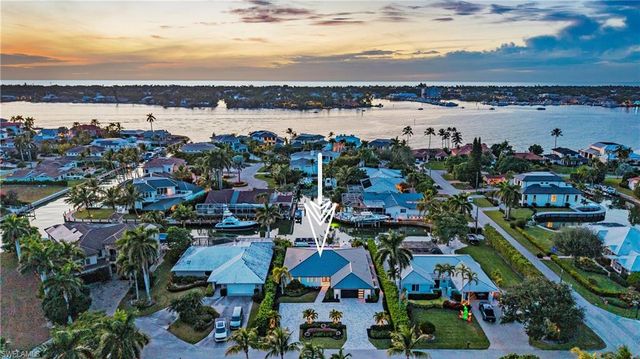 1650 Mullet CT, Naples, FL 34102