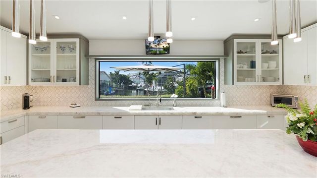 1650 Mullet CT, Naples, FL 34102