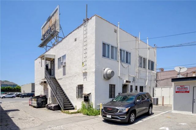 6634 Lankershim Boulevard C, North Hollywood, CA 91606