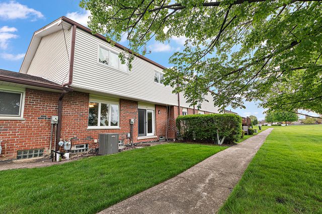 16324 Brementowne Drive, Tinley Park, IL 60477