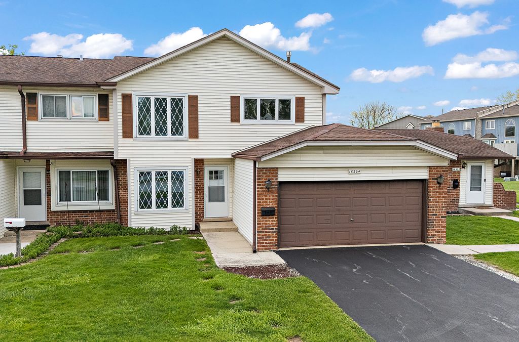 16324 Brementowne Drive, Tinley Park, IL 60477