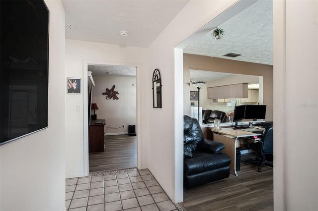 3811 RAVENNA DRIVE, Valrico, FL 33594