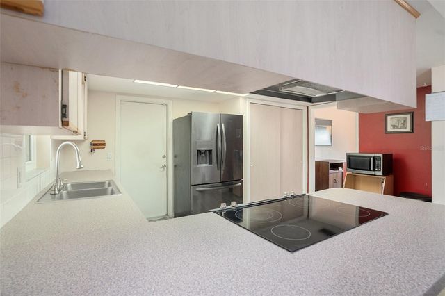 3811 RAVENNA DRIVE, Valrico, FL 33594