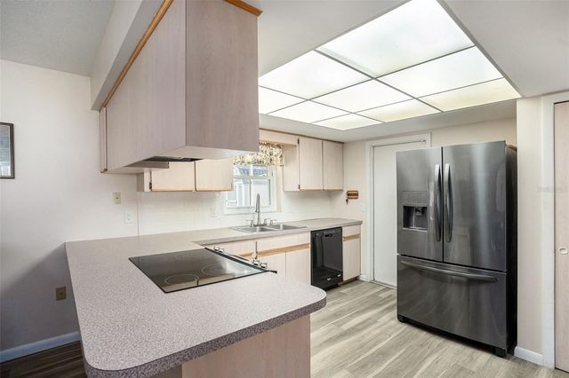 3811 RAVENNA DRIVE, Valrico, FL 33594