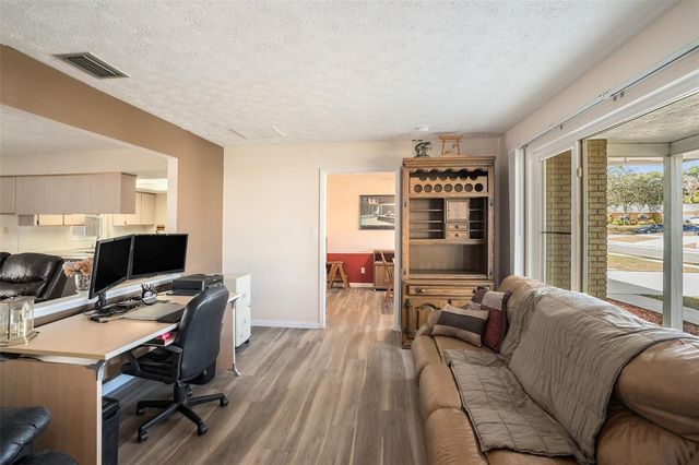 3811 RAVENNA DRIVE, Valrico, FL 33594