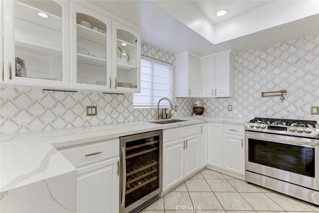 1349 N Columbus 16, Glendale, CA 91202