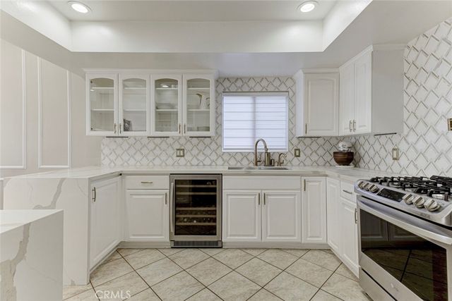 1349 N Columbus 16, Glendale, CA 91202