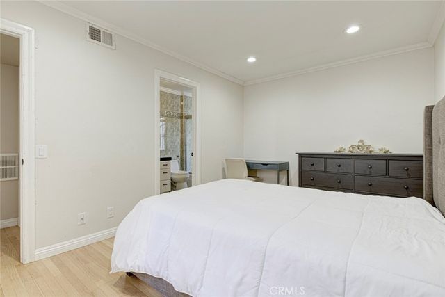 1349 N Columbus 16, Glendale, CA 91202