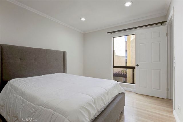 1349 N Columbus 16, Glendale, CA 91202