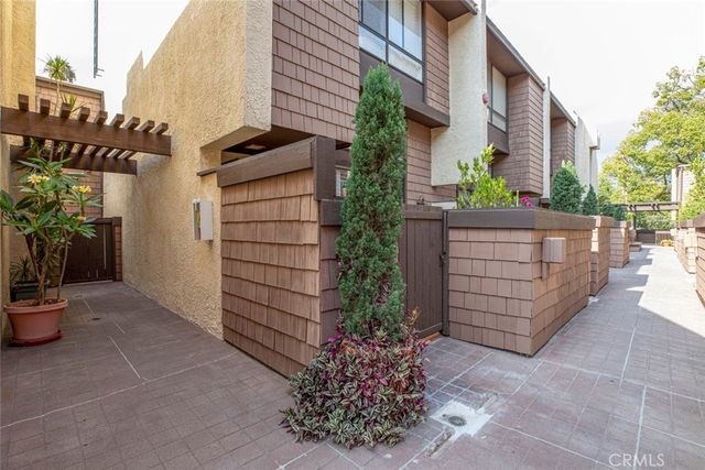 1349 N Columbus 16, Glendale, CA 91202