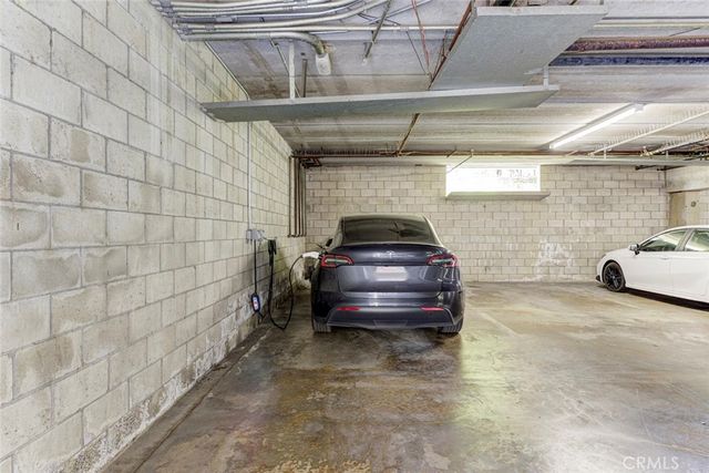 1349 N Columbus 16, Glendale, CA 91202