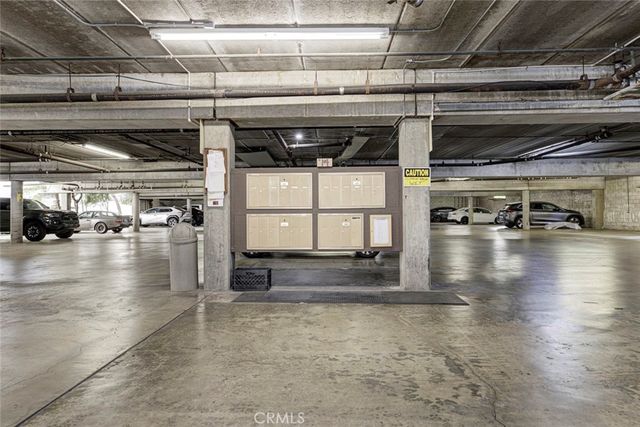 1349 N Columbus 16, Glendale, CA 91202