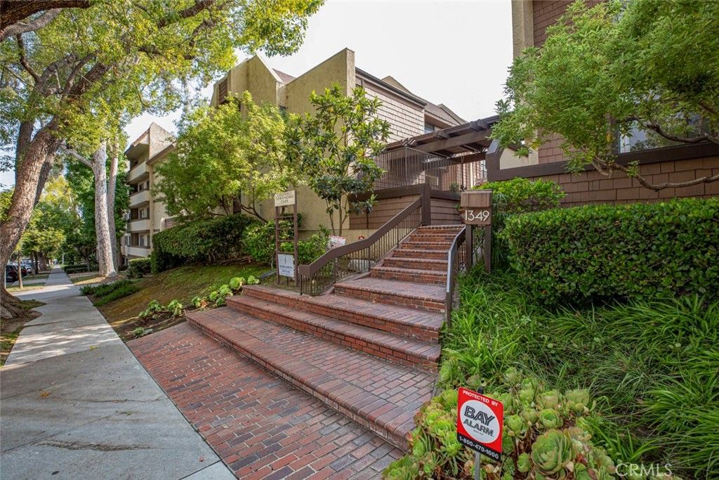 1349 N Columbus 16, Glendale, CA 91202