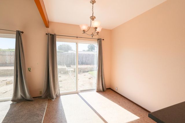 909 Harvard Pl, Woodland, CA 95695